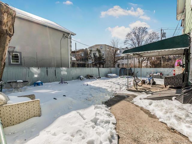 227 S 3rd Avenue, Mount Vernon, NY 10550