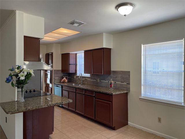 8830 Sharpcrest Street, Houston, TX 77036