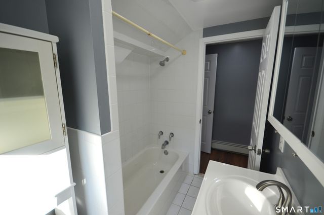 70 Westfield Avenue 3rd Fl, Bridgeport, CT 06606