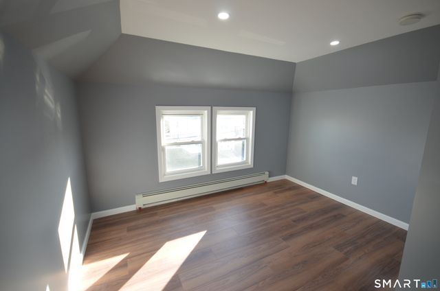 70 Westfield Avenue 3rd Fl, Bridgeport, CT 06606