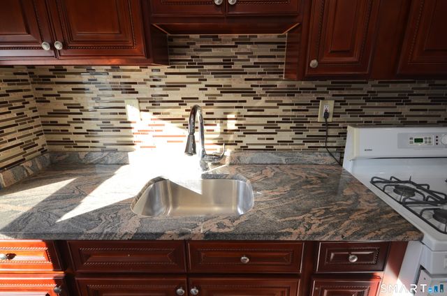 70 Westfield Avenue 3rd Fl, Bridgeport, CT 06606