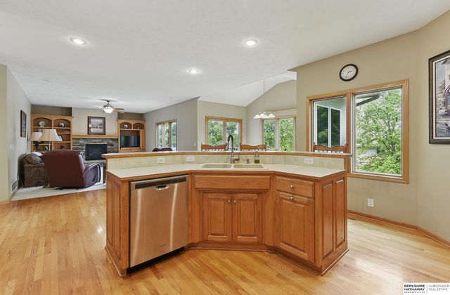 18710 Lillian Street, Omaha, NE 68136