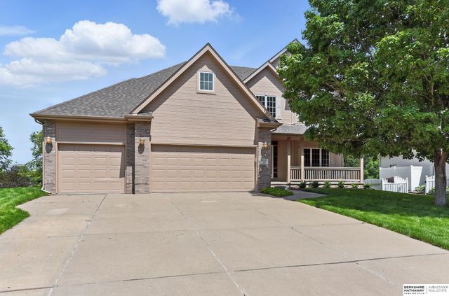 18710 Lillian Street, Omaha, NE 68136