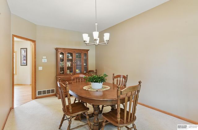 18710 Lillian Street, Omaha, NE 68136