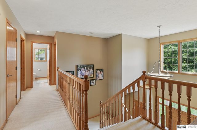 18710 Lillian Street, Omaha, NE 68136