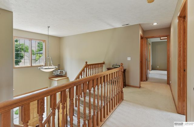 18710 Lillian Street, Omaha, NE 68136