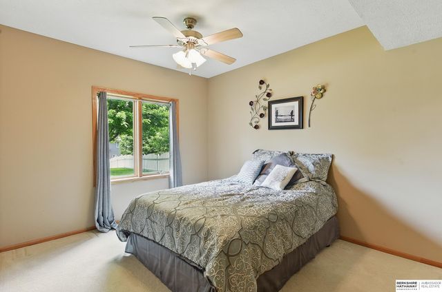 18710 Lillian Street, Omaha, NE 68136