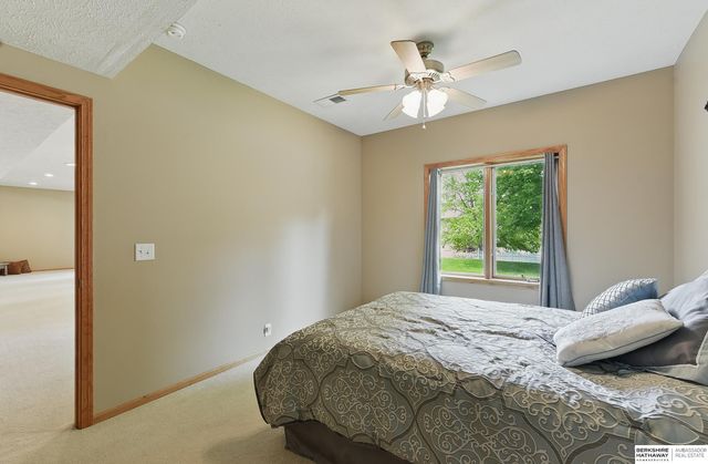 18710 Lillian Street, Omaha, NE 68136