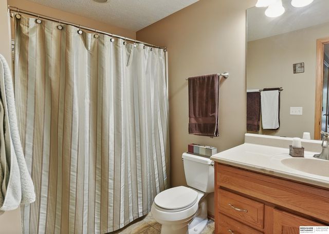 18710 Lillian Street, Omaha, NE 68136