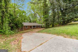 668 Lynn Circle SW, Atlanta, GA 30311