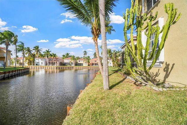 1762 E Trafalgar Circle, Hollywood, FL 33020