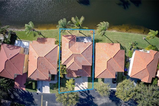 1762 E Trafalgar Circle, Hollywood, FL 33020