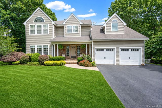 20 Hancock Court, South Setauket, NY 11720