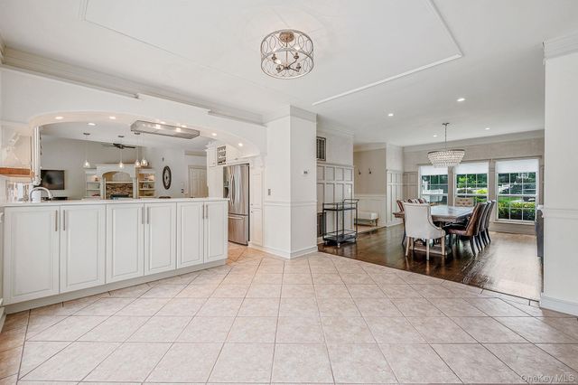 20 Hancock Court, South Setauket, NY 11720