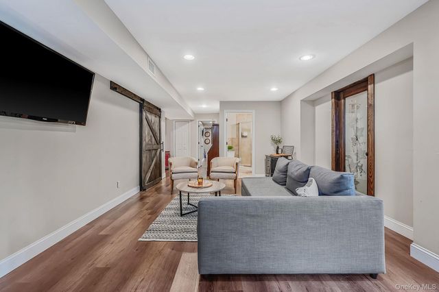 20 Hancock Court, South Setauket, NY 11720
