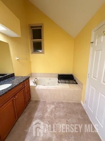174 Stults Lane, East Brunswick, NJ 08816