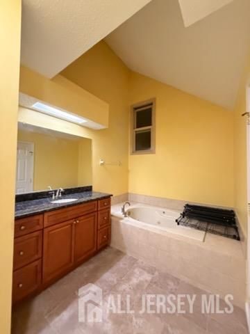 174 Stults Lane, East Brunswick, NJ 08816
