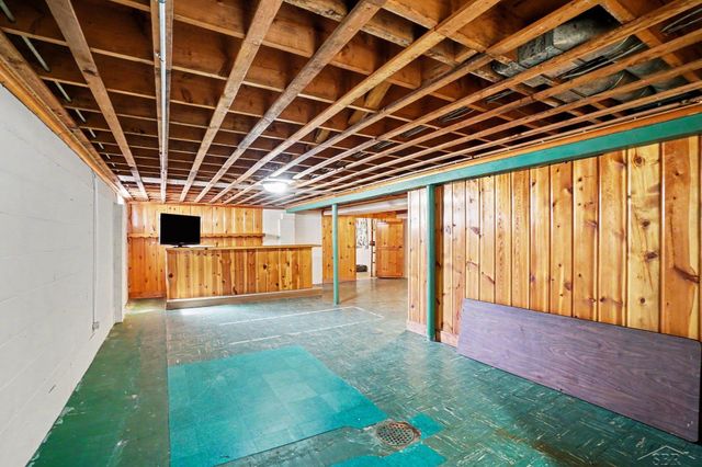 2726 Reppuhn Drive, Saginaw, MI 48603