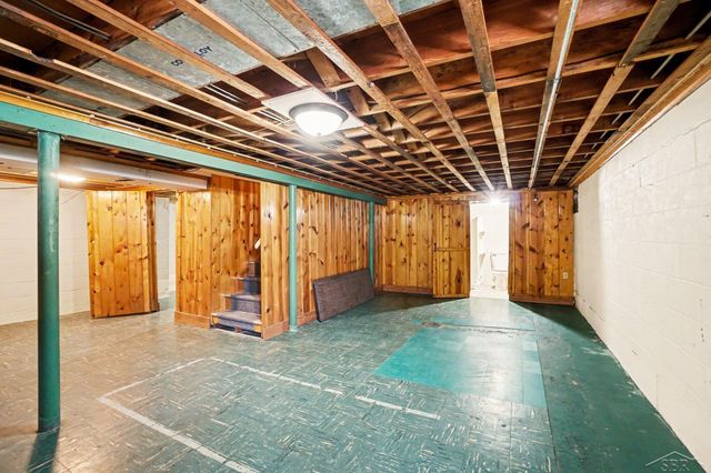 2726 Reppuhn Drive, Saginaw, MI 48603