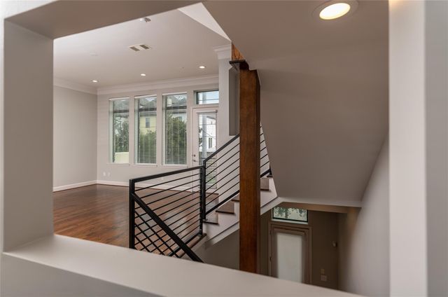 1418 Shearn Street, Houston, TX 77007