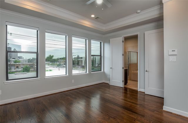 1418 Shearn Street, Houston, TX 77007