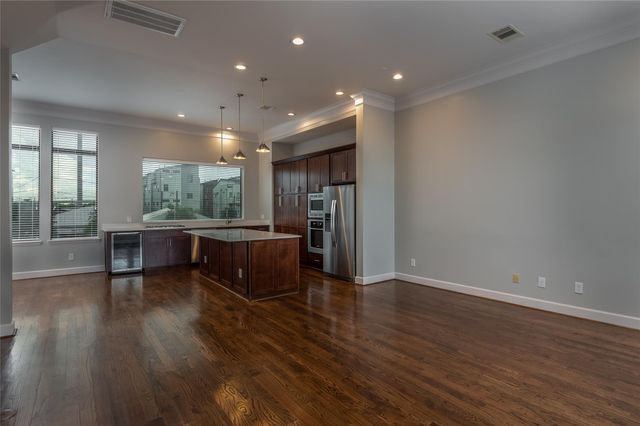 1418 Shearn Street, Houston, TX 77007