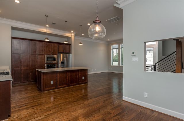 1418 Shearn Street, Houston, TX 77007