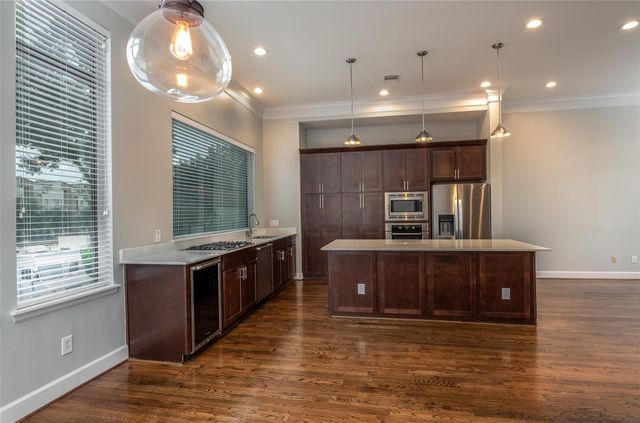 1418 Shearn Street, Houston, TX 77007