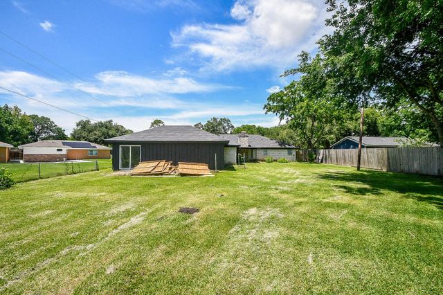 1808 Long Drive, Richmond, TX 77469