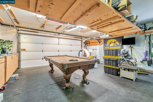 2207 Bridgeport Way, Martinez, CA 94553