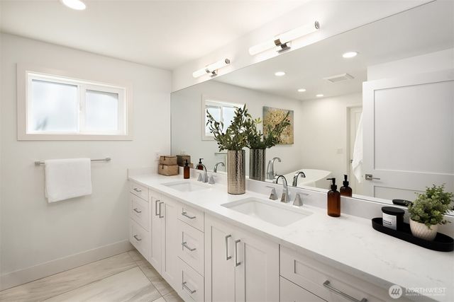 9419 NE 5th Street, Bellevue, WA 98004