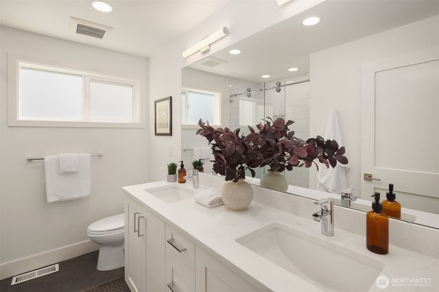 9419 NE 5th Street, Bellevue, WA 98004