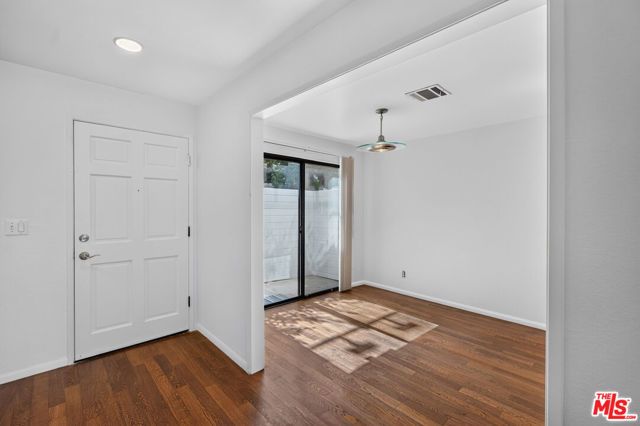 2519 Kansas Avenue 102, Santa Monica, CA 90404