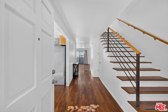 2519 Kansas Avenue 102, Santa Monica, CA 90404