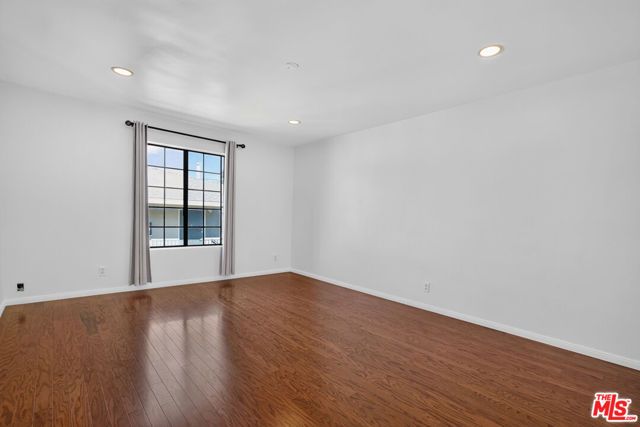 2519 Kansas Avenue 102, Santa Monica, CA 90404
