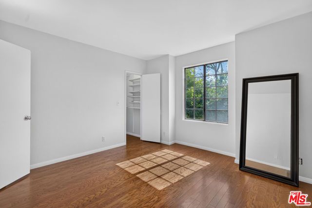 2519 Kansas Avenue 102, Santa Monica, CA 90404