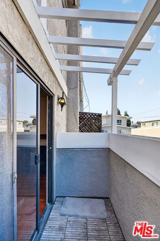2519 Kansas Avenue 102, Santa Monica, CA 90404