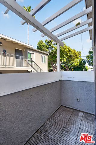 2519 Kansas Avenue 102, Santa Monica, CA 90404