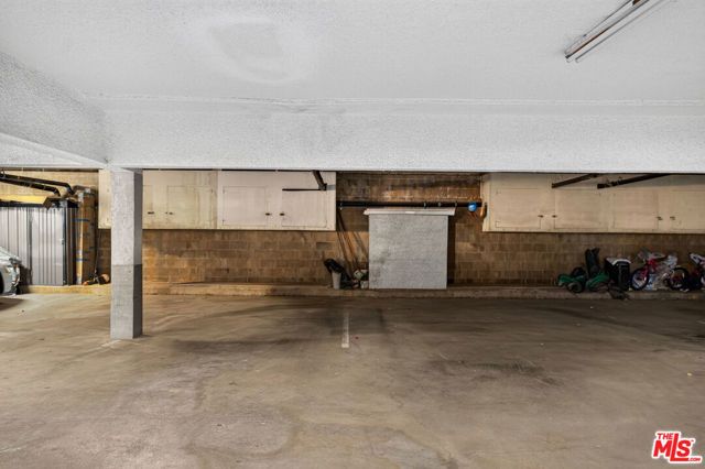 2519 Kansas Avenue 102, Santa Monica, CA 90404