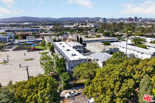 2519 Kansas Avenue 102, Santa Monica, CA 90404