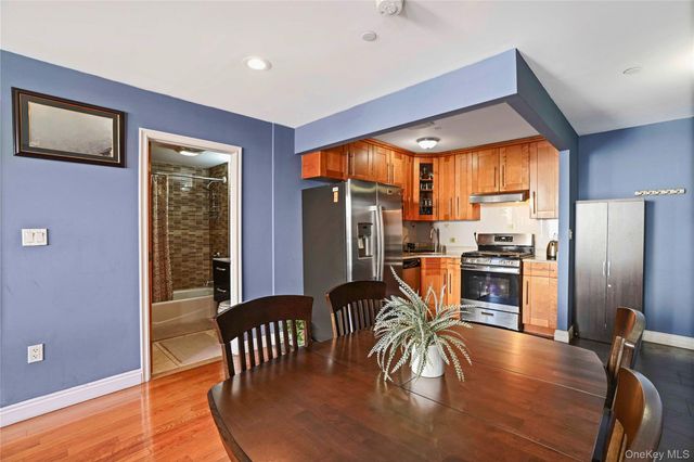 311 Saint Nicholas Avenue 3H, Ridgewood, NY 11385