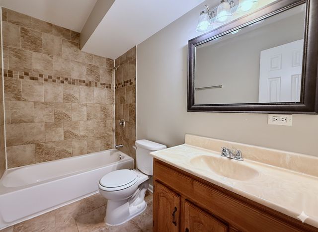 2852 189th Street, Lansing, IL 60438