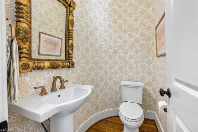 2 Chippers Court, Greensboro, NC 27407