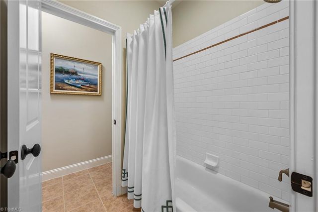 2 Chippers Court, Greensboro, NC 27407