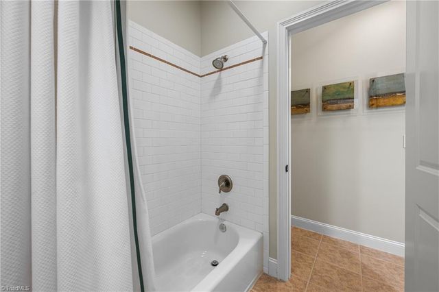 2 Chippers Court, Greensboro, NC 27407