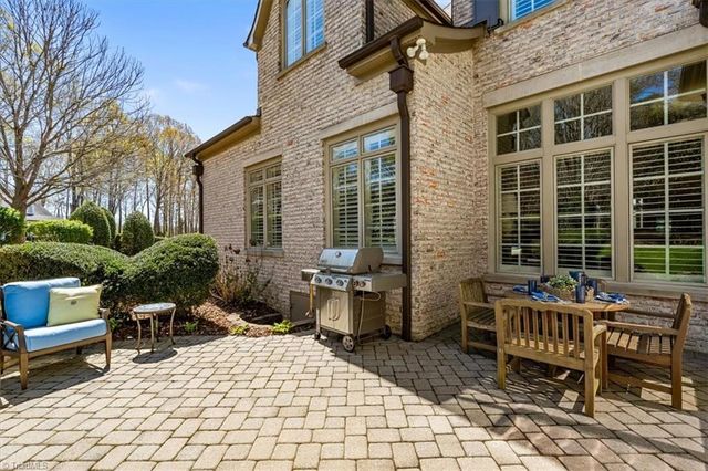 2 Chippers Court, Greensboro, NC 27407