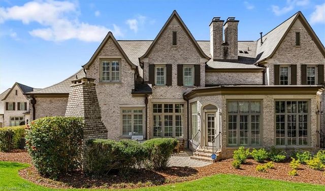 2 Chippers Court, Greensboro, NC 27407