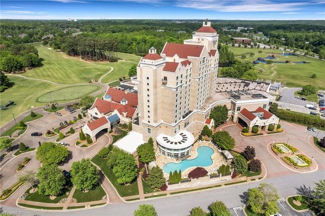 2 Chippers Court, Greensboro, NC 27407