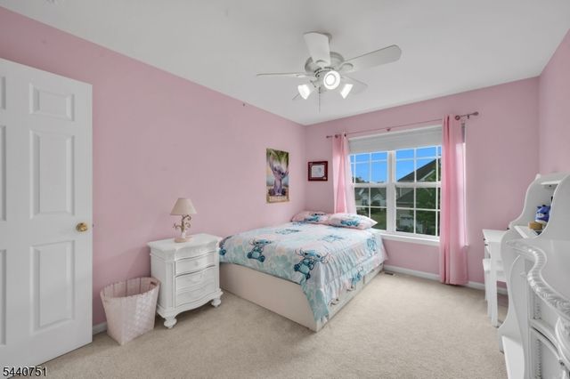 11 Pony Ln, Raritan Twp., NJ 08822