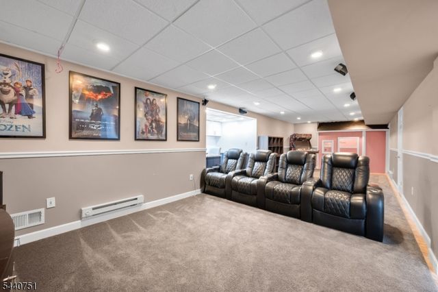 11 Pony Ln, Raritan Twp., NJ 08822